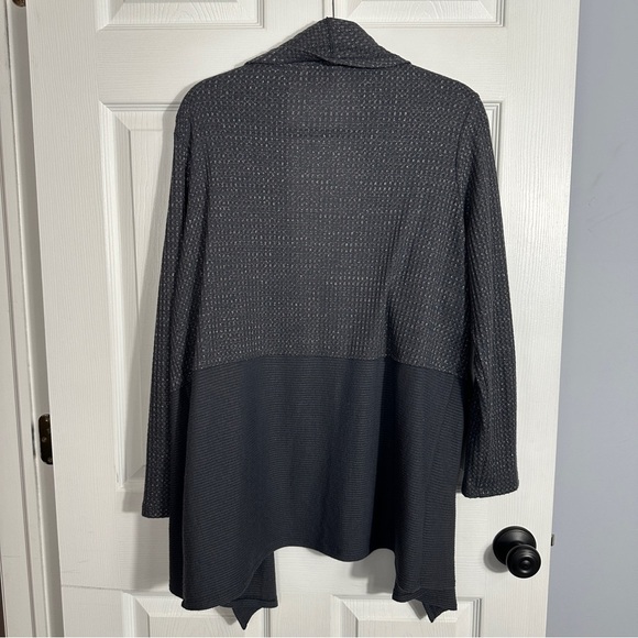 Juicy Couture size XL open front waterfall cardigan, gray/metallic, stretch - Picture 11 of 11